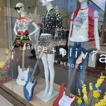 Alice + Olivia - Women's Clothing Near Me - Houston, Texas Alice + Olivia - Women's Clothing Near Me - Houston, Texas