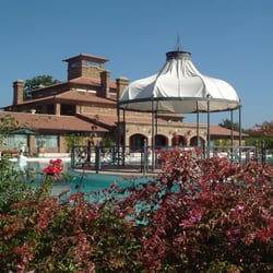 Villa Finisterre - Foto esterna della villa con scorcio piscina