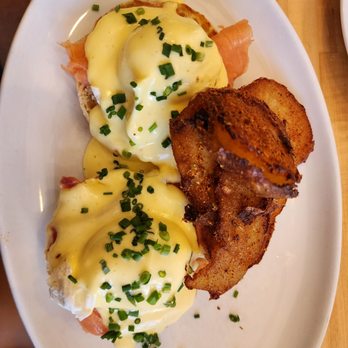 Morgans Restaurant - Eggs Benedict with Salmon - New American Near Me - Miami, Florida
