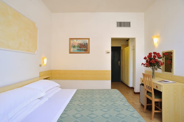 Hotel Clipper by null
