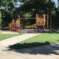 Jerry Fox Swim Center - Small park off to the side of the pool.