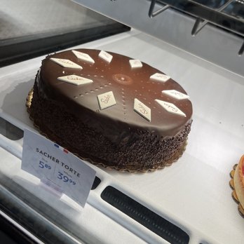 la Madeleine - Bakeries Near Me - Conroe, Texas