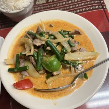 New Spicy House - Panay Beef Curry - Thai Near Me - Waianae, Hawaii