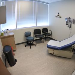 Paradise Valley Internal Medicine And Consulting - ADA Compliant Exam Room