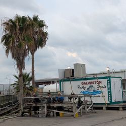 Galveston Party Boats - Guys waiting to clean your fish