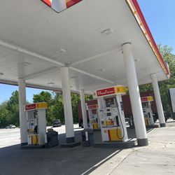 Shell Gas Station - Pull up and pump