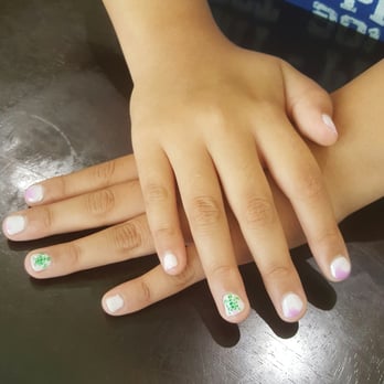 Kristine Salon - Mood nail polish and super cute turtle - Nail Salons Near Me - Katy, Texas Kristine Salon - Mood nail polish and super cute turtle - Nail Salons Near Me - Katy, Texas