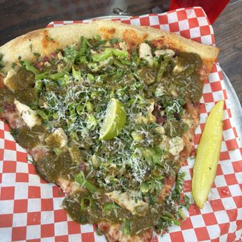 600 Degrees Pizzeria & Draft House - Green goddess slice - Pizza Near Me - Georgetown, Texas