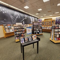 Barnes & Noble