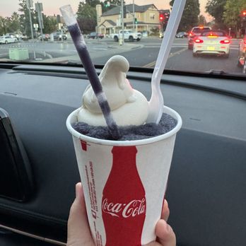 Meadowlark Dairy - Diablo with berry slushy and vanilla frosty - Ice Cream & Frozen Yogurt Near Me - Pleasanton, California Meadowlark Dairy - Diablo with berry slushy and vanilla frosty - Ice Cream & Frozen Yogurt Near Me - Pleasanton, California