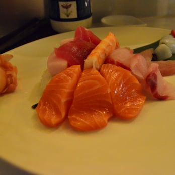 Friends Sushi - Chirashi! - Sushi Bars Near Me - Chicago, Illinois