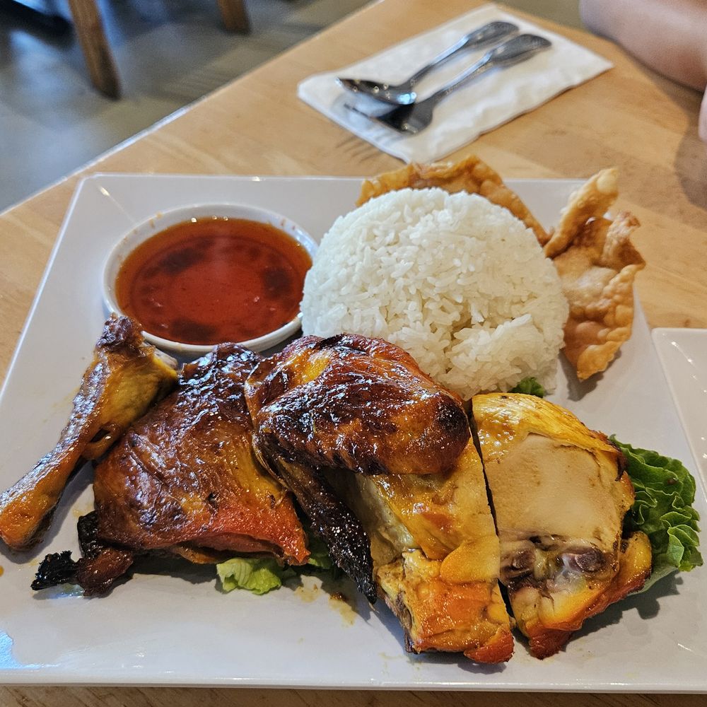 Palms Thai Restaurant - Thai Chicken $14.99 Lunch Specials - Seafood Near Me - Los Angeles, California Palms Thai Restaurant - Thai Chicken $14.99 Lunch Specials - Seafood Near Me - Los Angeles, California