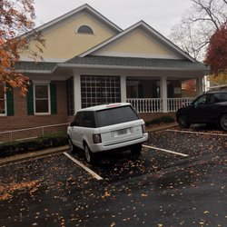 Slade W Lail, DDS - Front of the building