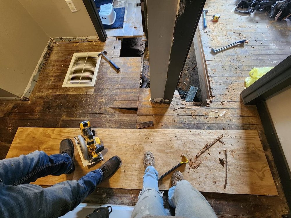 Slide of T&M Construction Enterprises