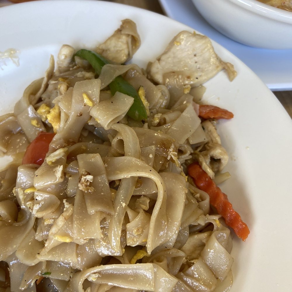 Thai Chef - Drunken noodles - Thai Near Me - Kaysville, Utah Thai Chef - Drunken noodles - Thai Near Me - Kaysville, Utah
