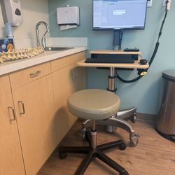 Remi Ajiboye, MD - Minimally Invasive Spine and Orthopedics