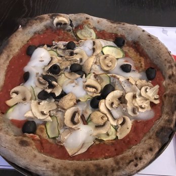 Ti Do Una Pizza - vegetarian vegan pizza with hemp seed crust (heart eyes) - Pizza Near Me - Florence, FI