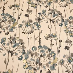 Main Street Motel - Wall paper in bathroom....I love it!