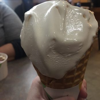 TCBY O'Hare Int'l Airport - a hand holding an ice cream cone - Ice Cream & Frozen Yogurt Near Me - Chicago, Illinois TCBY O'Hare Int'l Airport - a hand holding an ice cream cone - Ice Cream & Frozen Yogurt Near Me - Chicago, Illinois