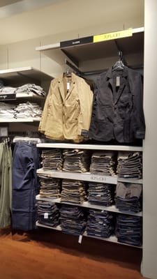 Banana Republic Factory Store by null