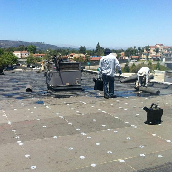 Slide of Gil's Roofing