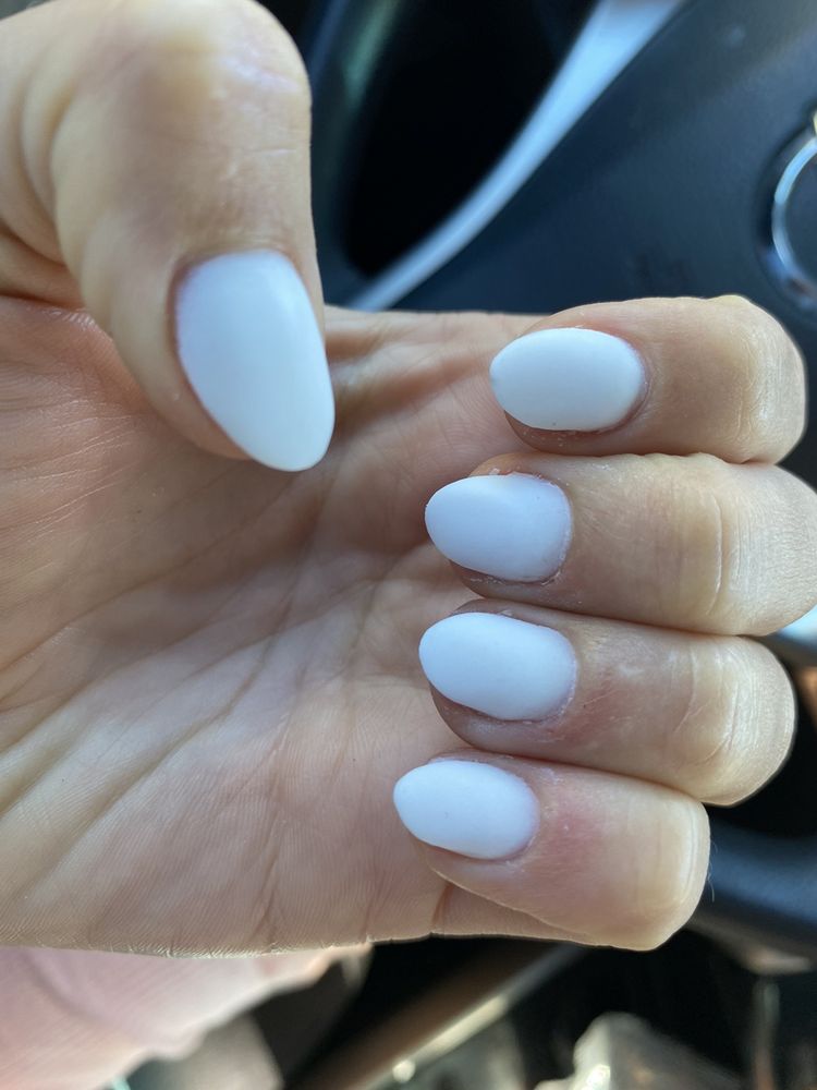 Studio Nails