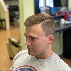 Hair Designers - Men's Haircut