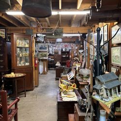 Shomier's Antiques Shop