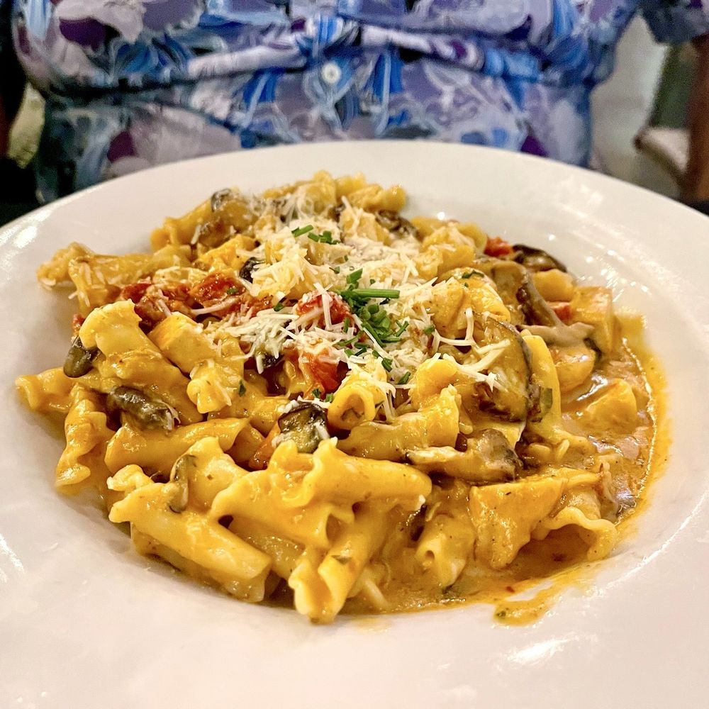 Daily Grill - Chicken shrimp pasta is 10/10 and so Smokey! - American Near Me - Palm Desert, California Daily Grill - Chicken shrimp pasta is 10/10 and so Smokey! - American Near Me - Palm Desert, California