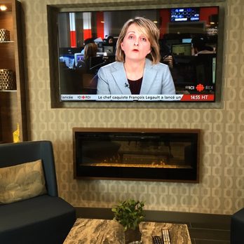 Hilton Montreal/Laval - Club lounge - Hotels Near Me - Laval, Quebec Hilton Montreal/Laval - Club lounge - Hotels Near Me - Laval, Quebec