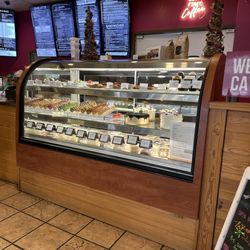 Patisserie Cafe - Great selection of sweet delicacies