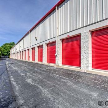 CubeSmart Self Storage - Self Storage Near Me - Schaumburg, Illinois CubeSmart Self Storage - Self Storage Near Me - Schaumburg, Illinois