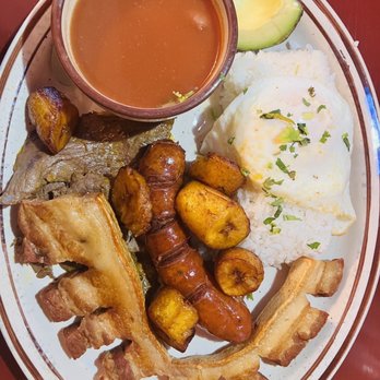 Mi Casa Restaurant - Bandeja Paisa - Mexican Near Me - Mount Pocono, Pennsylvania