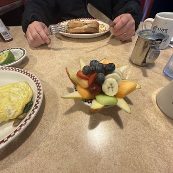 Hallie's Diner - American Near Me - Petaluma, California Hallie's Diner - American Near Me - Petaluma, California