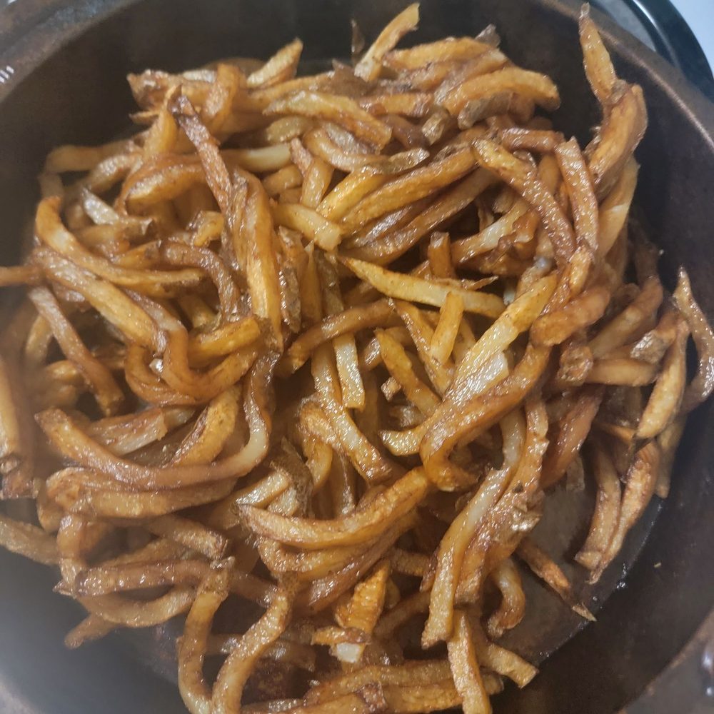 Lil Woody's - Hand cut French fries - Burgers Near Me - Seattle, Washington Lil Woody's - Hand cut French fries - Burgers Near Me - Seattle, Washington