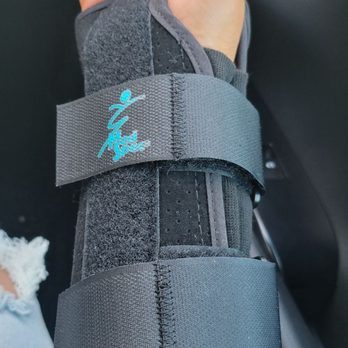 B Todd Drury, MD - Upgraded to a brace out of the splint and wrap - Surgeons Near Me - Bedford, Texas B Todd Drury, MD - Upgraded to a brace out of the splint and wrap - Surgeons Near Me - Bedford, Texas