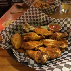 Hudson Street Stackhouse - [NOT FRIED HARD] wings