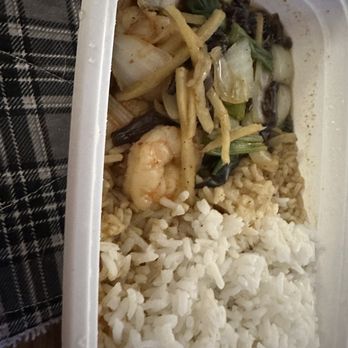 Pi's Thai Cuisine - Teeny tiny pad khing - Thai Near Me - Hazel Park, Michigan Pi's Thai Cuisine - Teeny tiny pad khing - Thai Near Me - Hazel Park, Michigan