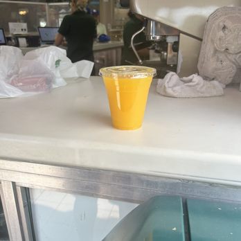Versailles - Freshly squeezed orange juice - Cuban Near Me - Miami, Florida Versailles - Freshly squeezed orange juice - Cuban Near Me - Miami, Florida