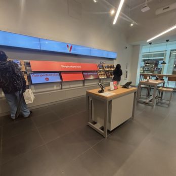 Verizon Authorized Retailer - Wireless Zone - Mobile Phones Near Me - Braintree, Massachusetts Verizon Authorized Retailer - Wireless Zone - Mobile Phones Near Me - Braintree, Massachusetts