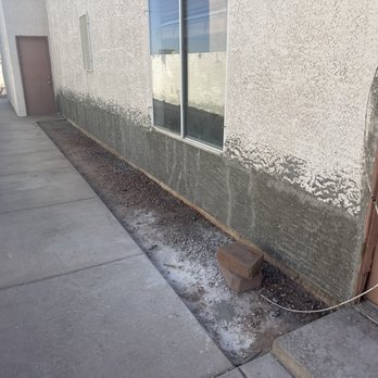 Construction by Mirage - Stucco was not cured properly. Cracks everywhere - General Contractors Near Me - Las Vegas, Nevada Construction by Mirage - Stucco was not cured properly. Cracks everywhere - General Contractors Near Me - Las Vegas, Nevada