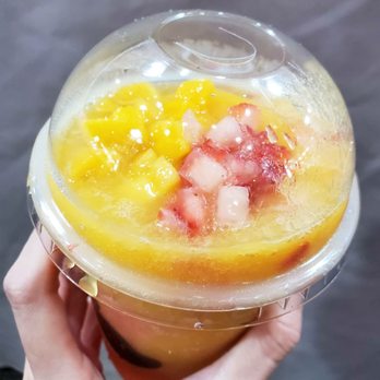 Mango Mango Dessert - Mango Strawberry Smoothie-o   IG @eatswithmarisa - Desserts Near Me - Aiea, Hawaii