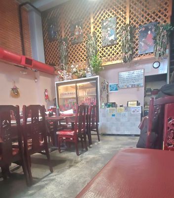 Hien Vuong Restaurant by null