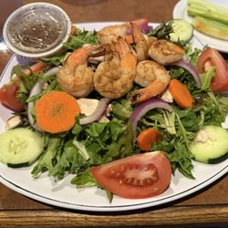 Maxie's Grill & Tap Room - Shrimp House Salad without cheese