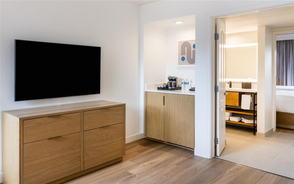 Hilton Phoenix Resort at the Peak - wedding in Phoenix, AZ