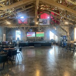 Hilltop Barn - Inside