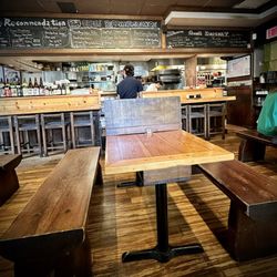 Guu with Garlic - Same decor as 20+yrs ago when this was our go-to place for drinks & snacks!!