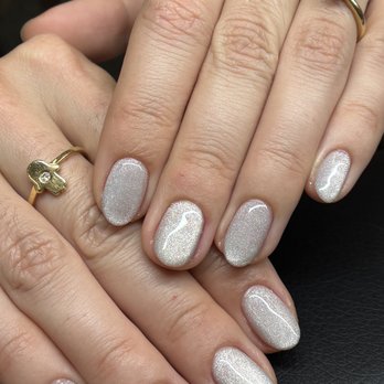 Nails By Phoebe Studio - Gel manicure with cat eye/magnetic polish - Nail Technicians Near Me - San Diego, California Nails By Phoebe Studio - Gel manicure with cat eye/magnetic polish - Nail Technicians Near Me - San Diego, California
