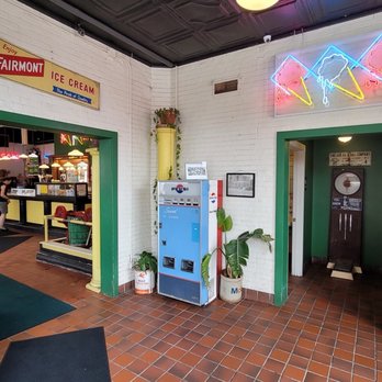Ted and Wally's - Ice Cream & Frozen Yogurt Near Me - Omaha, Nebraska Ted and Wally's - Ice Cream & Frozen Yogurt Near Me - Omaha, Nebraska