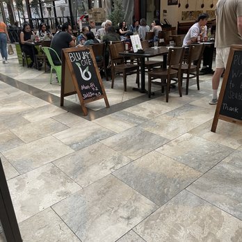 Blu Jam Cafe - Outside - Breakfast & Brunch Near Me - Los Angeles, California